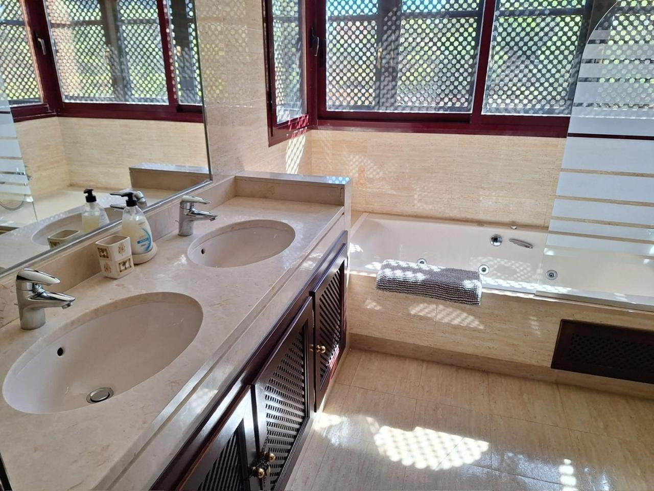 El Soto De Marbella Free Golf-Tennis-Padel-Gym 2 Bedroom Penthouse La Mairena Zewnętrze zdjęcie